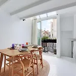 Cosy And Atypical Marais Balcony - 1 Bdr 2 P