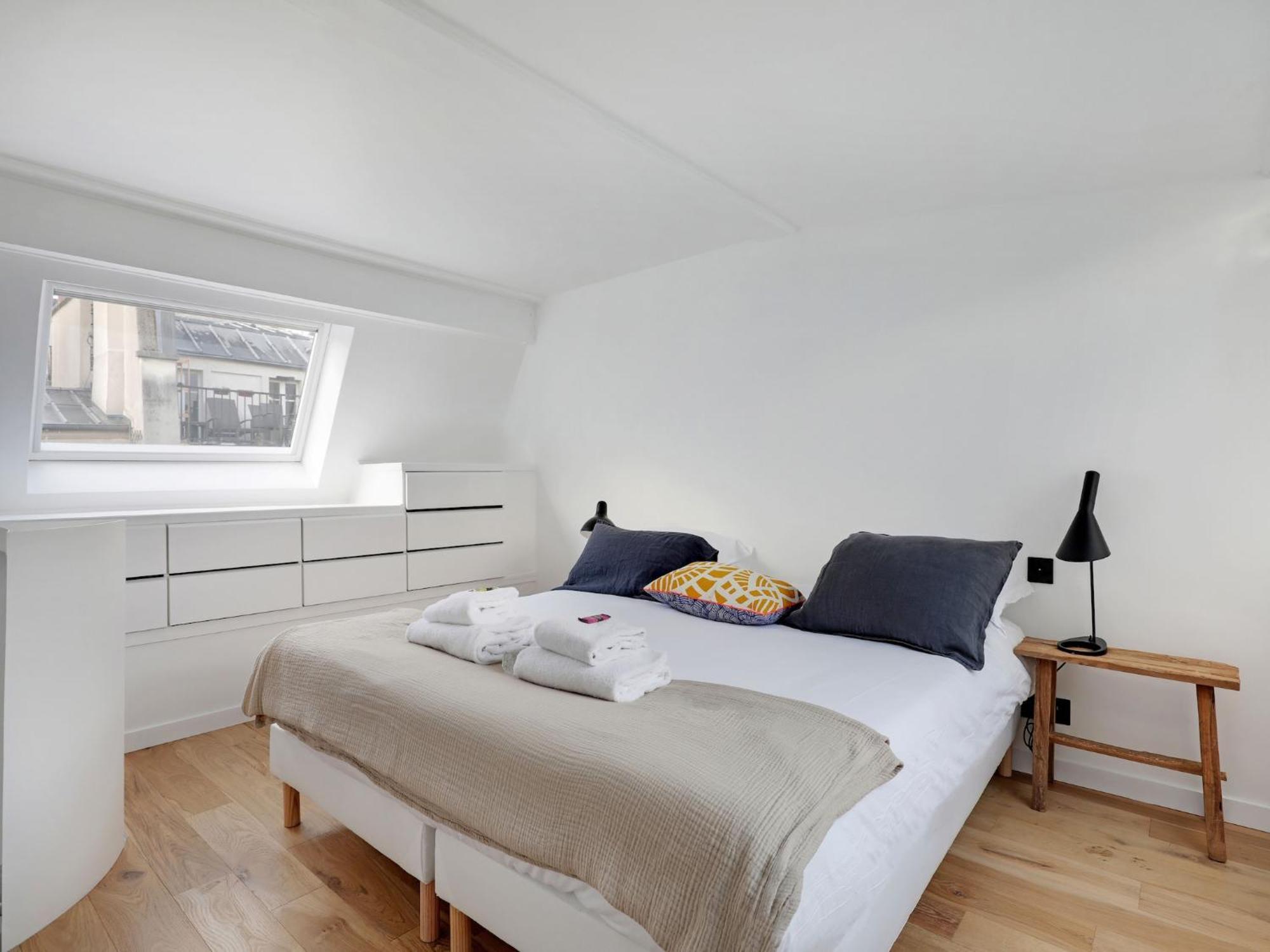 Cosy And Atypical Marais Balcony - 1 Bdr 2 P