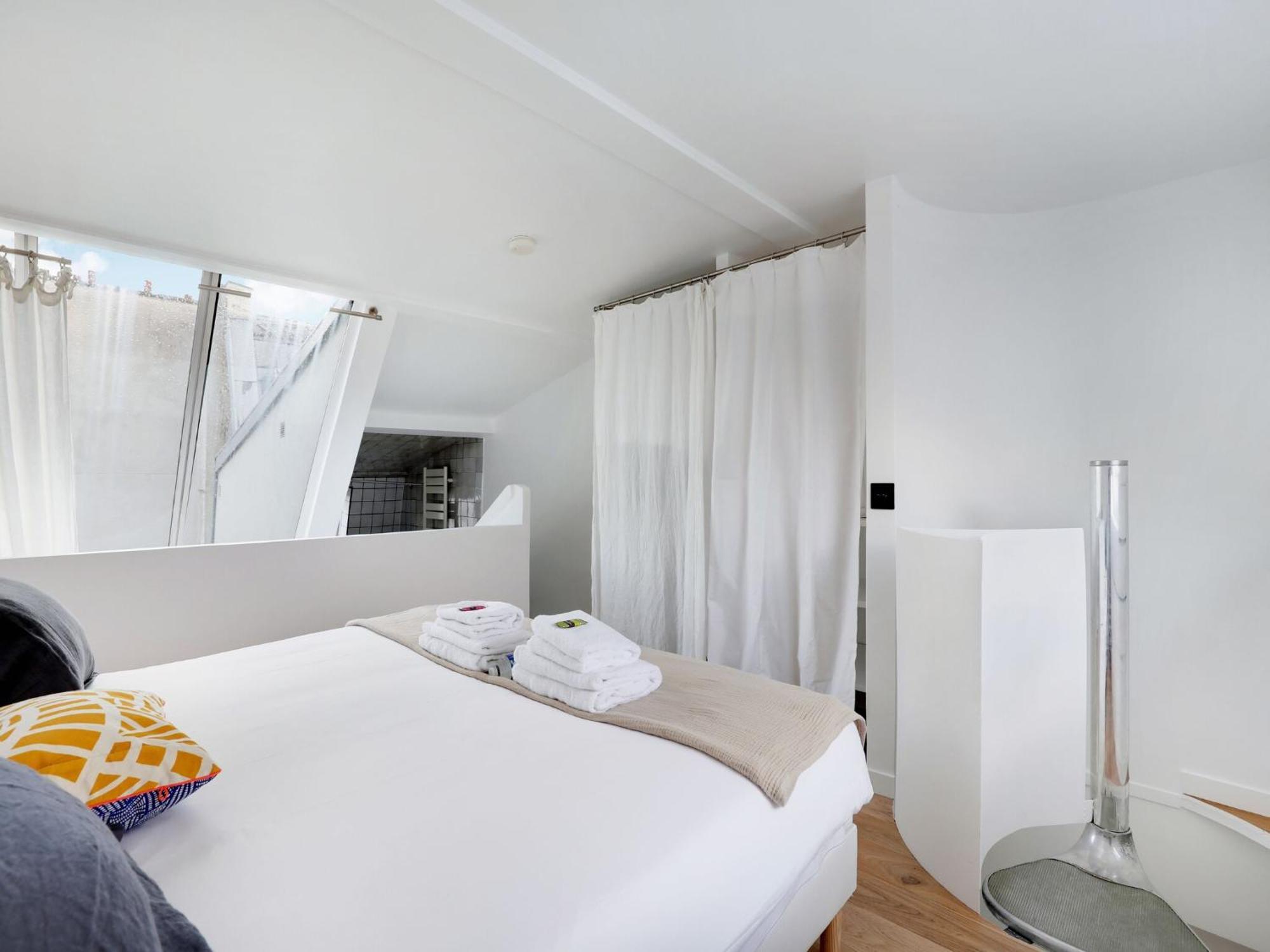 Cosy And Atypical Marais Balcony - 1 Bdr 2 P Appartement Parijs